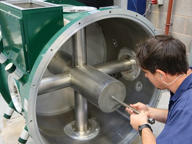 Welding, Fabrication & Leak Testing of Vacuum Chambers, Pressure Vessels & Tubes